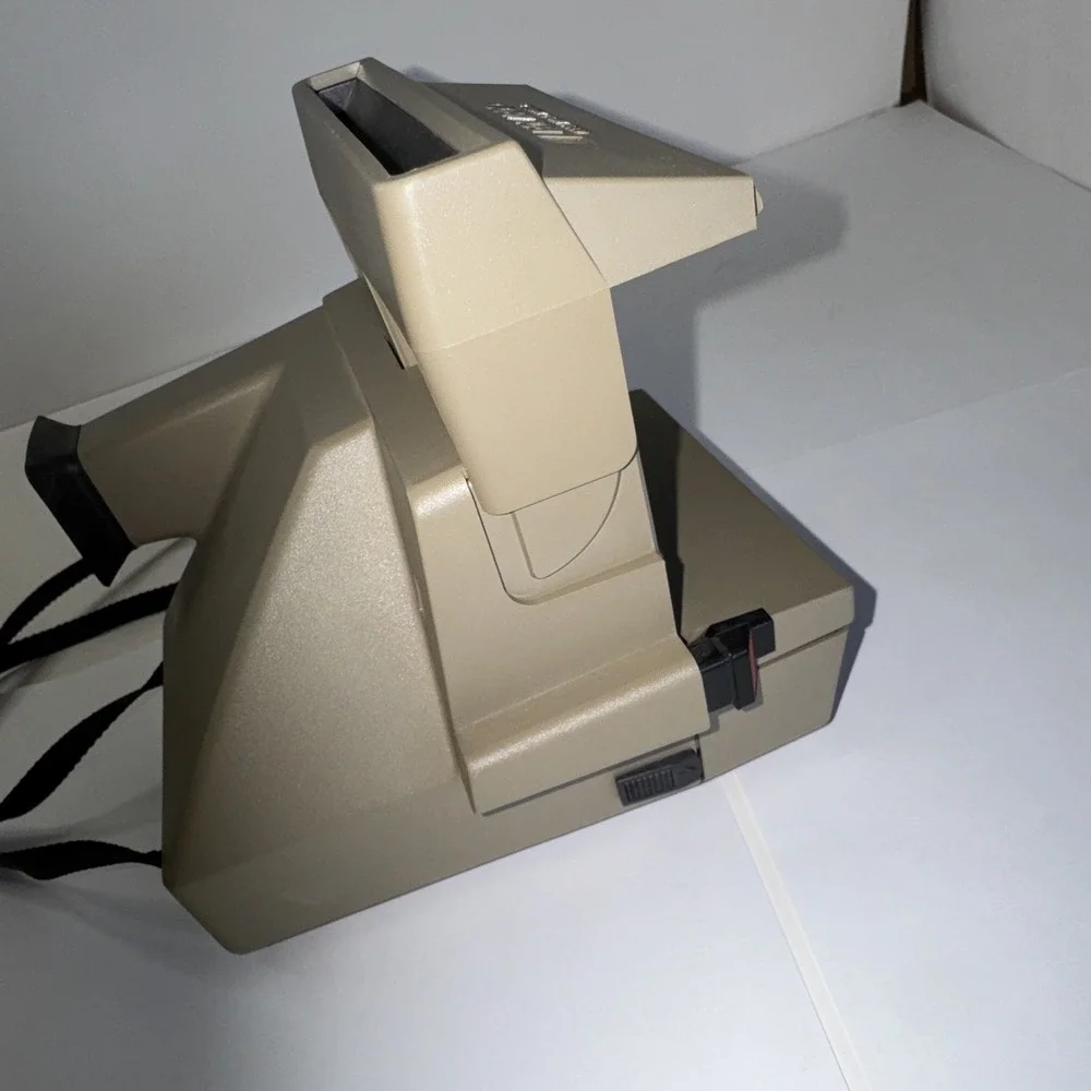 Polaroid Amigo 620 Vintage Instant 600 Land Camera, Beige